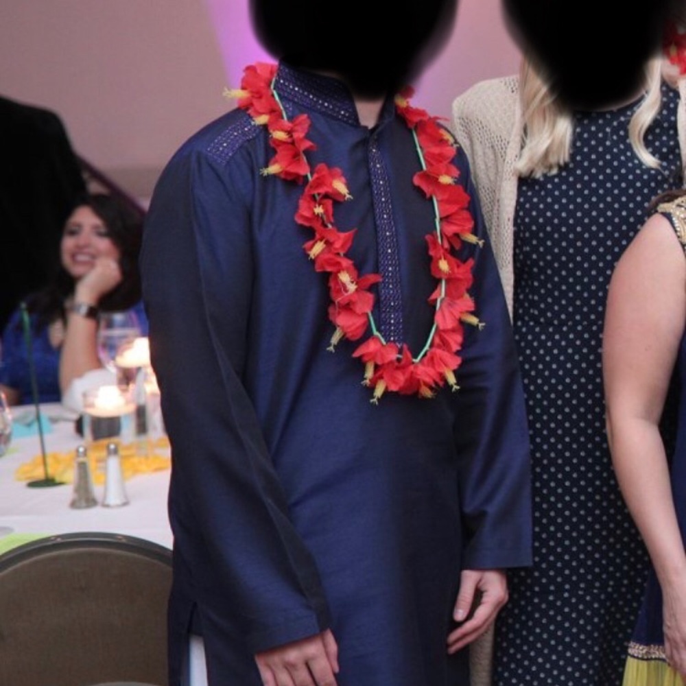 Men’s Medium Shalwar and Kameez wedding outfit.